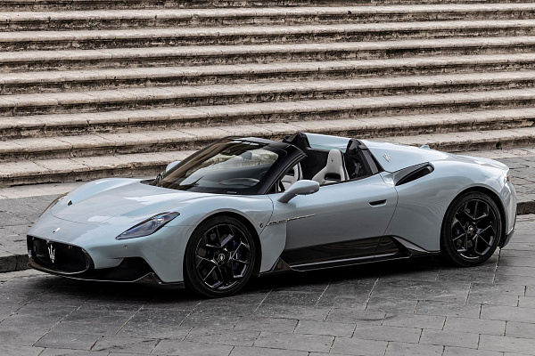 Фото дисков Maserati MC20 BIRDCAGE  на Maserati MC20