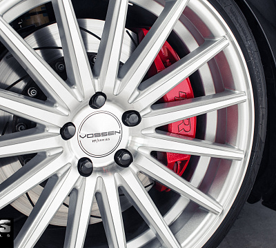 Фото дисков Vossen VFS-2 на Volkswagen Golf VII