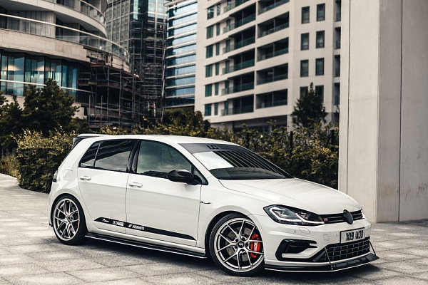Фото дисков Bola FLE Сатиновый лак на Volkswagen Golf VII