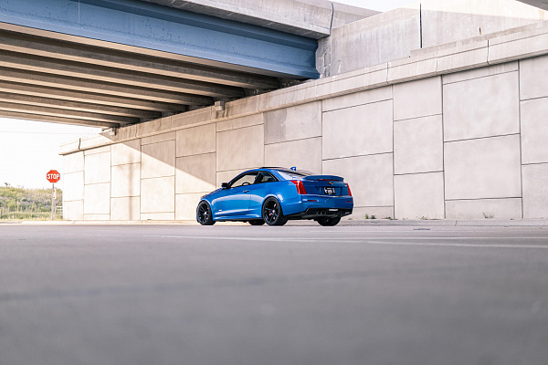 Фото дисков HRE FF04 Черный сатин на Cadillac ATS