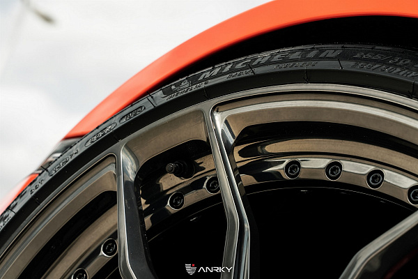 Фото дисков Anrky AN21 Глянцевый темный лак на Porsche 911 VIII