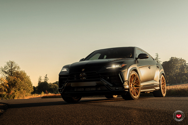 Фото дисков Vossen EVO-5 Глянцевое золото на Lamborghini Urus