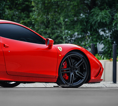 Фото дисков Vossen HF-1 на Ferrari 458