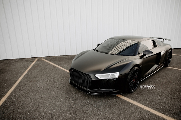 Audi R8 V10 Plus
