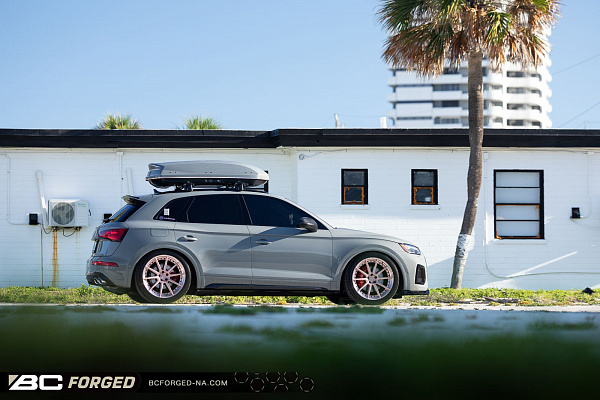 Фото дисков BC Forged HCS04 Другой цвет на Audi Q5 (FY)