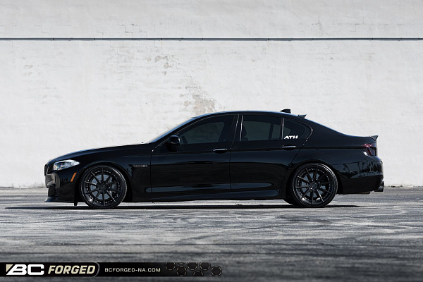 Фото дисков BC Forged HCS04 Глянцевый темный лак на BMW 5/M5 (F10)