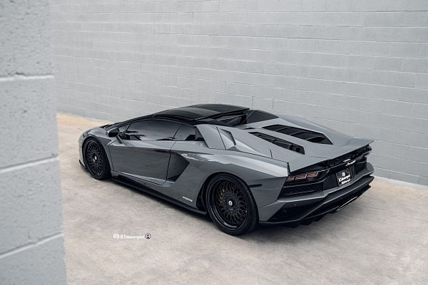 Lamborghini Aventador S