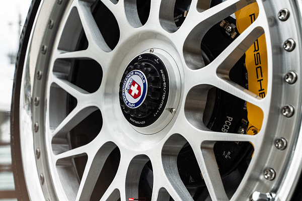 Фото дисков HRE 300 Глянцевый лак на Porsche 911 VII