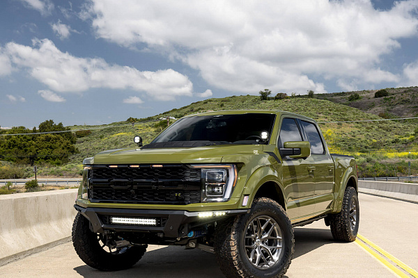 Фото дисков HRE P161 Глянцевый лак на Ford F-150 XIV