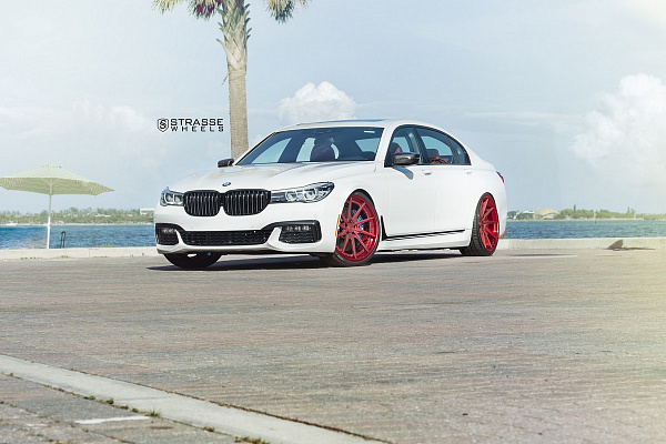 Фото дисков Strasse Wheels SV10T Deep Concave FS Другой цвет на BMW 7 (G11/G12)