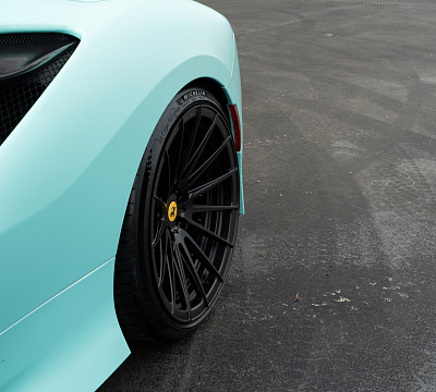 Фото дисков Strasse Wheels SV15 Deep Concave Duoblock на Ferrari F8