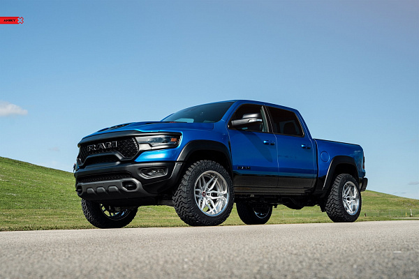 Фото дисков Anrky AN36 Сатиновый лак на Ram 1500 V