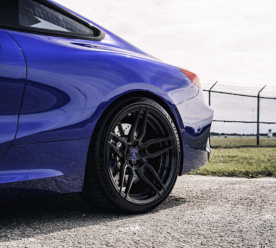 Фото дисков Strasse Wheels SV4 Deep Concave Duoblock на BMW 8/M8