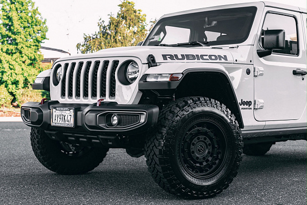 Фото дисков Black Rhino ARSENAL Черный сатин на Jeep Gladiator II (JT)