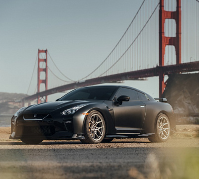 Фото дисков Brixton Forged CM5-R на Nissan GT-R
