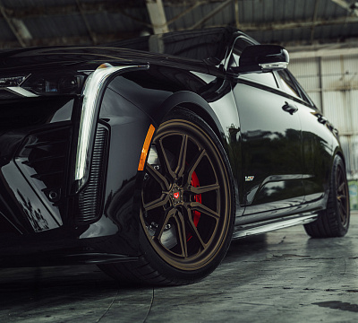 Фото дисков Vossen ML-X2 на Cadillac CT4