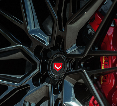 Фото дисков Vossen EVO-5 на Ferrari 488