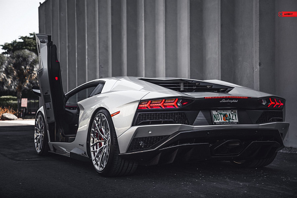 Фото дисков Anrky AN20 Полированный лак на Lamborghini Aventador