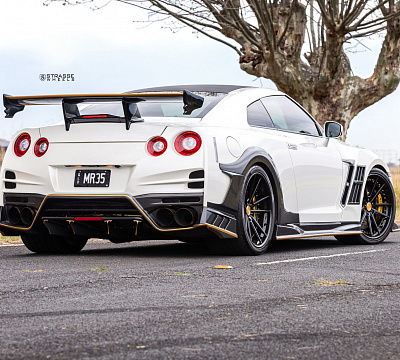 Фото дисков Strasse Wheels SV1 Deep Concave FS на Nissan GT-R