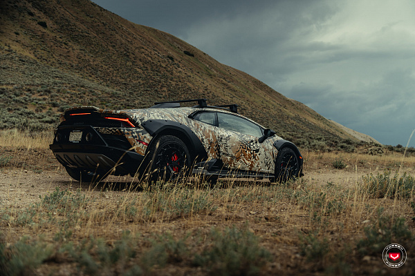 Фото дисков Vossen LC3-01T Черный глянец на Lamborghini Huracan