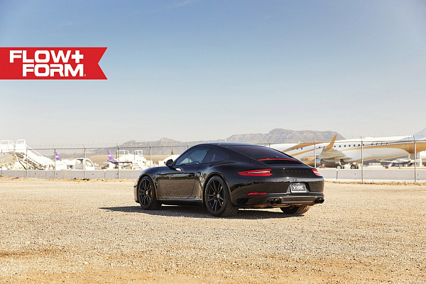 Фото дисков HRE FF04 Черный сатин на Porsche 911 VII