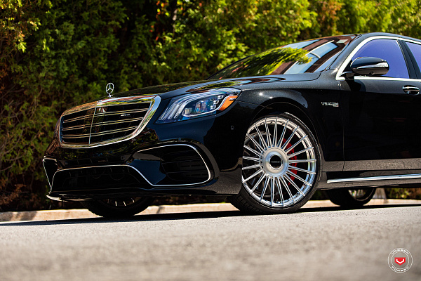 Фото дисков Vossen S17-13 Глянцевый лак на Mercedes-Benz S-Class (W222, C217)