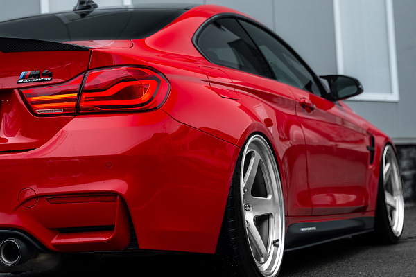 Фото дисков Radi8 R809 Глянцевый лак на BMW 4/M4 (F32/F82)