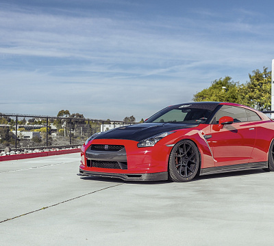 Фото дисков Rotiform KPS на Nissan GT-R