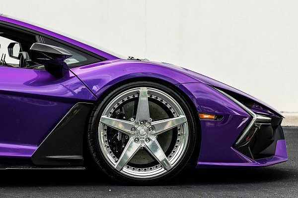 Фото дисков Anrky RS5.2 Полированный лак на Lamborghini Revuelto