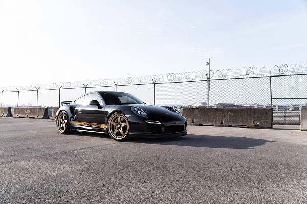 Фото дисков HRE 527 Сатиновое золото на Porsche 911 VII