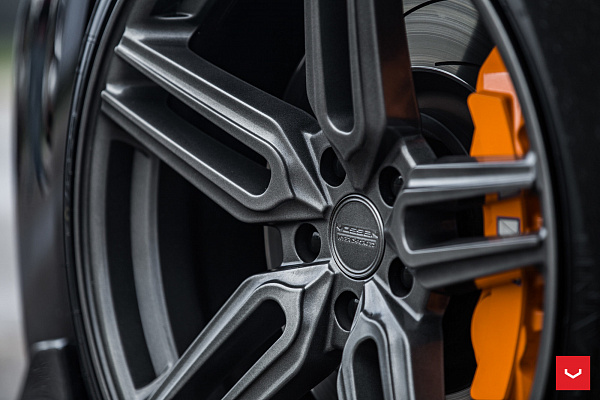Фото дисков Vossen HF-1 Сатиновый графит на Lexus GS IV
