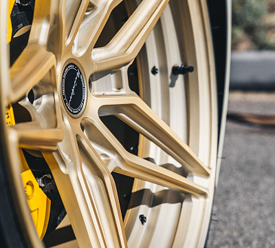 Фото дисков MV Forged VL22 на Ferrari 488