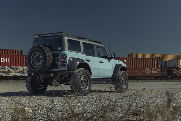 Фото дисков Black Rhino ARMORY Сатиновый графит на Ford Bronco