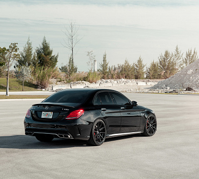 Фото дисков Vossen HF-3 на Mercedes-Benz C-Class (W205)