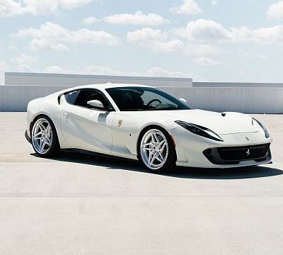 Фото дисков Anrky S3-X3 на Ferrari 812