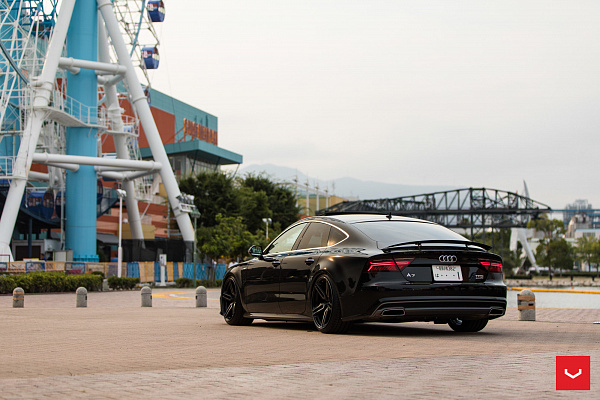 Фото дисков Vossen HF-1 Черный глянец на Audi A/RS 7 (4G)