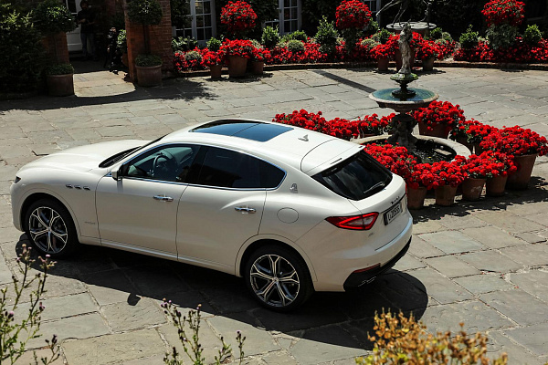 Фото дисков Maserati NEREO  на Maserati Levante