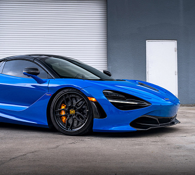 Фото дисков Strasse Wheels SV4 Deep Concave FS на McLaren 720S