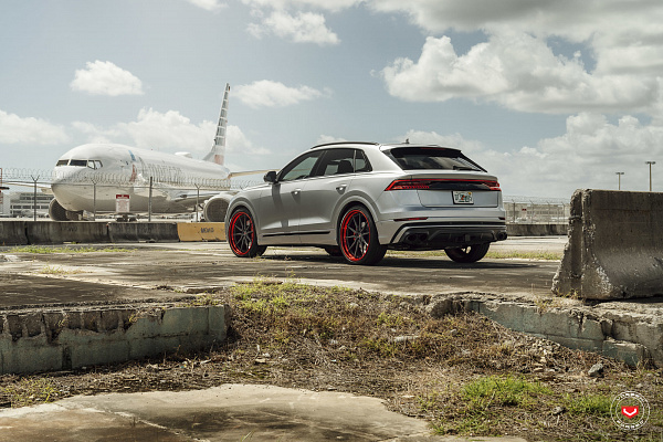 Фото дисков Vossen M-X2 (3-Piece) Черный сатин на Audi Q8