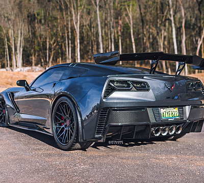 Фото дисков Strasse Wheels SV10M Deep Concave FS на Chevrolet Corvette C7