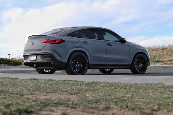 Фото дисков Giovanna Bogota Черный глянец на Mercedes-Benz GLE II