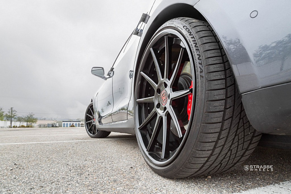 Фото дисков Strasse Wheels R10 Deep Concave Другой цвет на Tesla Model S