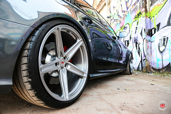 Фото дисков Vossen M-X5 Глянцевый лак на Audi A/RS 6 (C7)