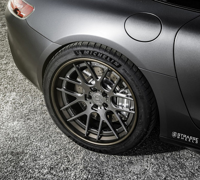 Фото дисков Strasse Wheels SM7 Deep Concave FS на Mercedes-Benz AMG GT I