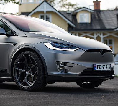 Фото дисков Vossen CG-205T на Tesla Model X