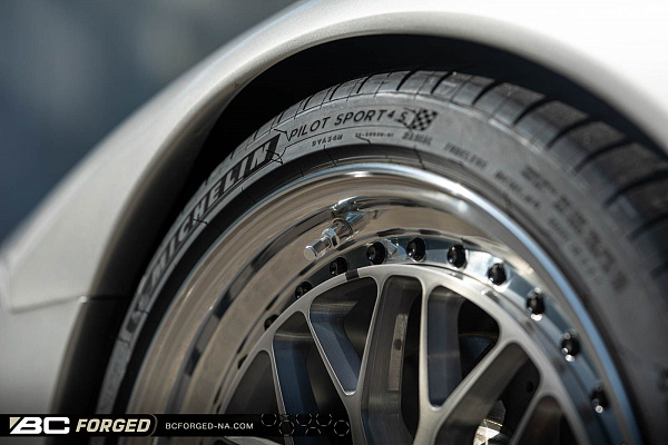 Фото дисков BC Forged LE81 // MLE81 Глянцевый тонированный лак на Chevrolet Corvette C5