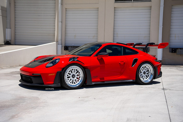 Фото дисков Strasse Wheels SV10M-RS Track Белый сатин на Porsche 911 VIII
