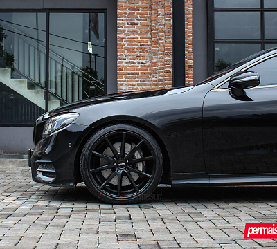 Фото дисков Vossen VFS-1 на Mercedes-Benz E-Class (W213, S213, C238)