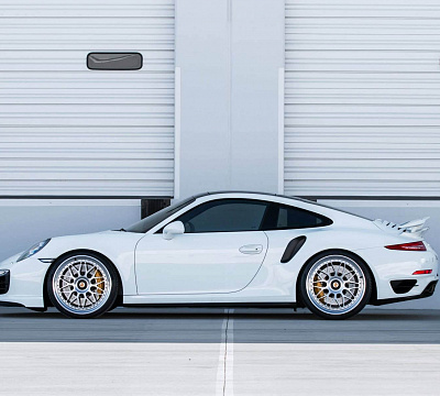 Фото дисков HRE 300 на Porsche 911 VII