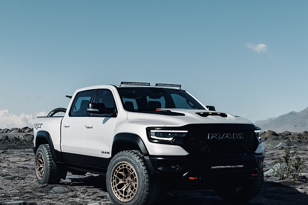Фото дисков Brixton Forged BX02-M Сатиновая бронза на Ram 1500 V